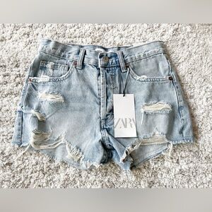 Zara Mid Rise Shorts